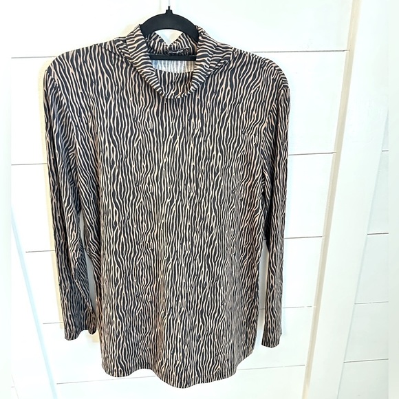 J. McLaughlin Sweaters - J MCLAUGHLIN Brown zebra print poly spandex woman quiet luxury turtleneck L